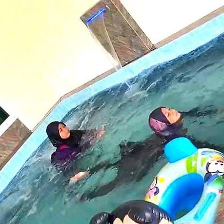 Willa Desaru 16Pax Family With Private Mini Pool & Jacuzzi Kota Tinggi Zewnętrze zdjęcie